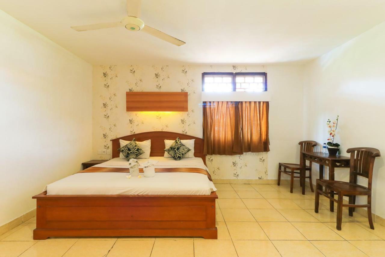อายุ ลิลลี การ์เดน โฮเต็ล กูตา Hotel ภายนอก รูปภาพ